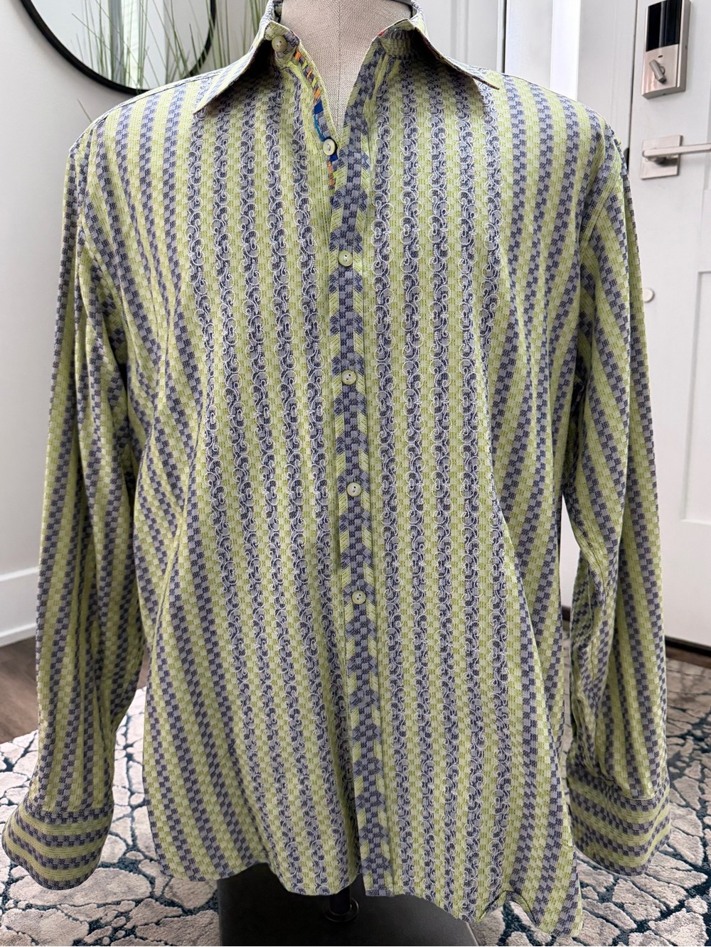 Robert Graham Green Purple White  Geometric Top with Vibrant Trim